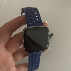 Fitbit Versa 2